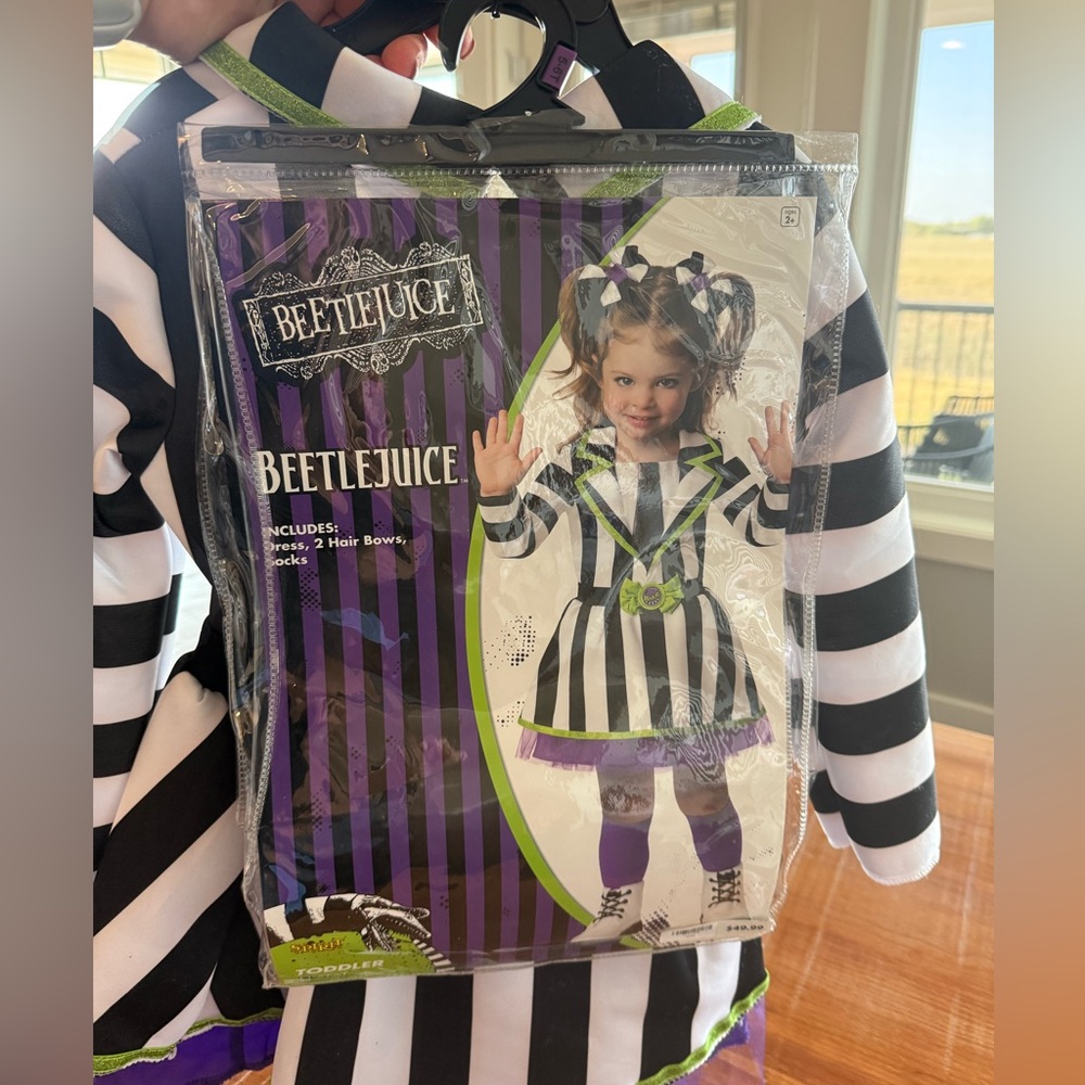 Kids Costume - Beetlejuice costume 5-6T